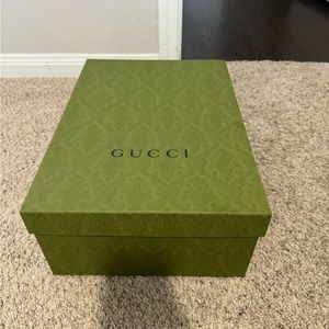 Gucci run sneakers price is negotiable
